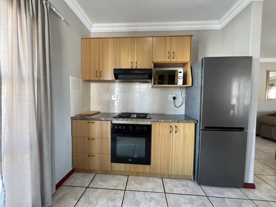 To Let 5 Bedroom Property for Rent in Mykonos Western Cape